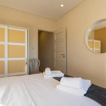 Ferienwohnung Gaya Avenue Flats - Elegant Contemporary Flats With Balcony Vila Nova de Gaia Exterior foto