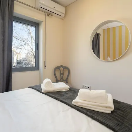 Ferienwohnung Gaya Avenue Flats - Elegant Contemporary Flats With Balcony Vila Nova de Gaia Exterior foto