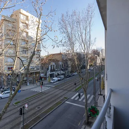 Ferienwohnung Gaya Avenue Flats - Elegant Contemporary Flats With Balcony Vila Nova de Gaia Exterior foto