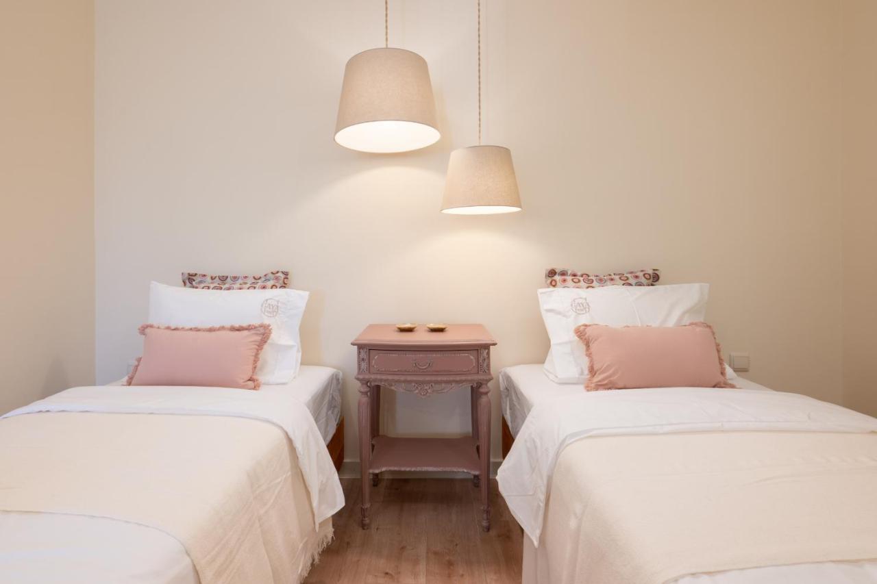 Gaya Avenue Flats - Elegant Contemporary Flats With Balcony Apartment