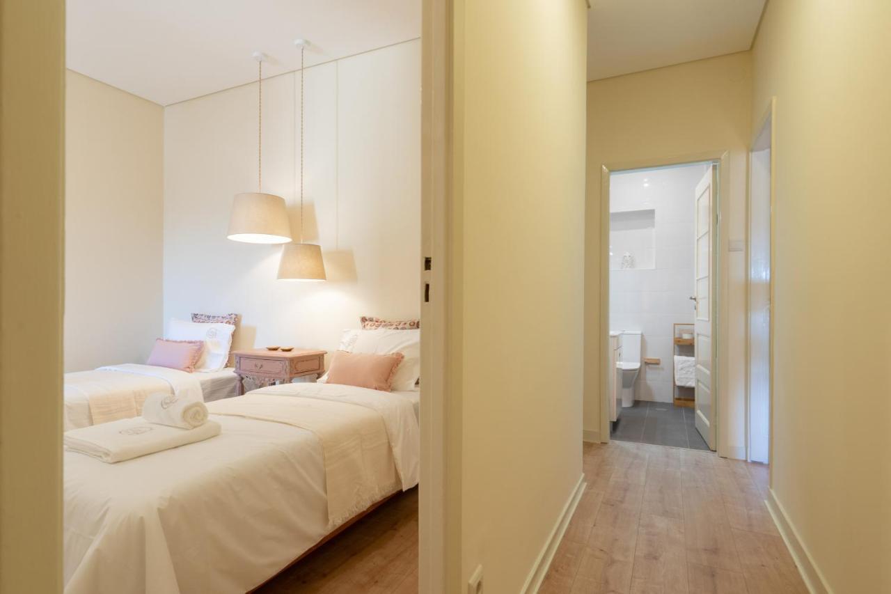 Gaya Avenue Flats - Elegant Contemporary Flats With Balcony *