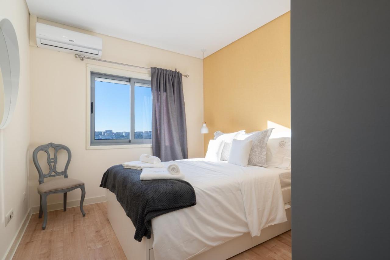 Gaya Avenue Flats - Elegant Contemporary Flats With Balcony Vila Nova de Gaia