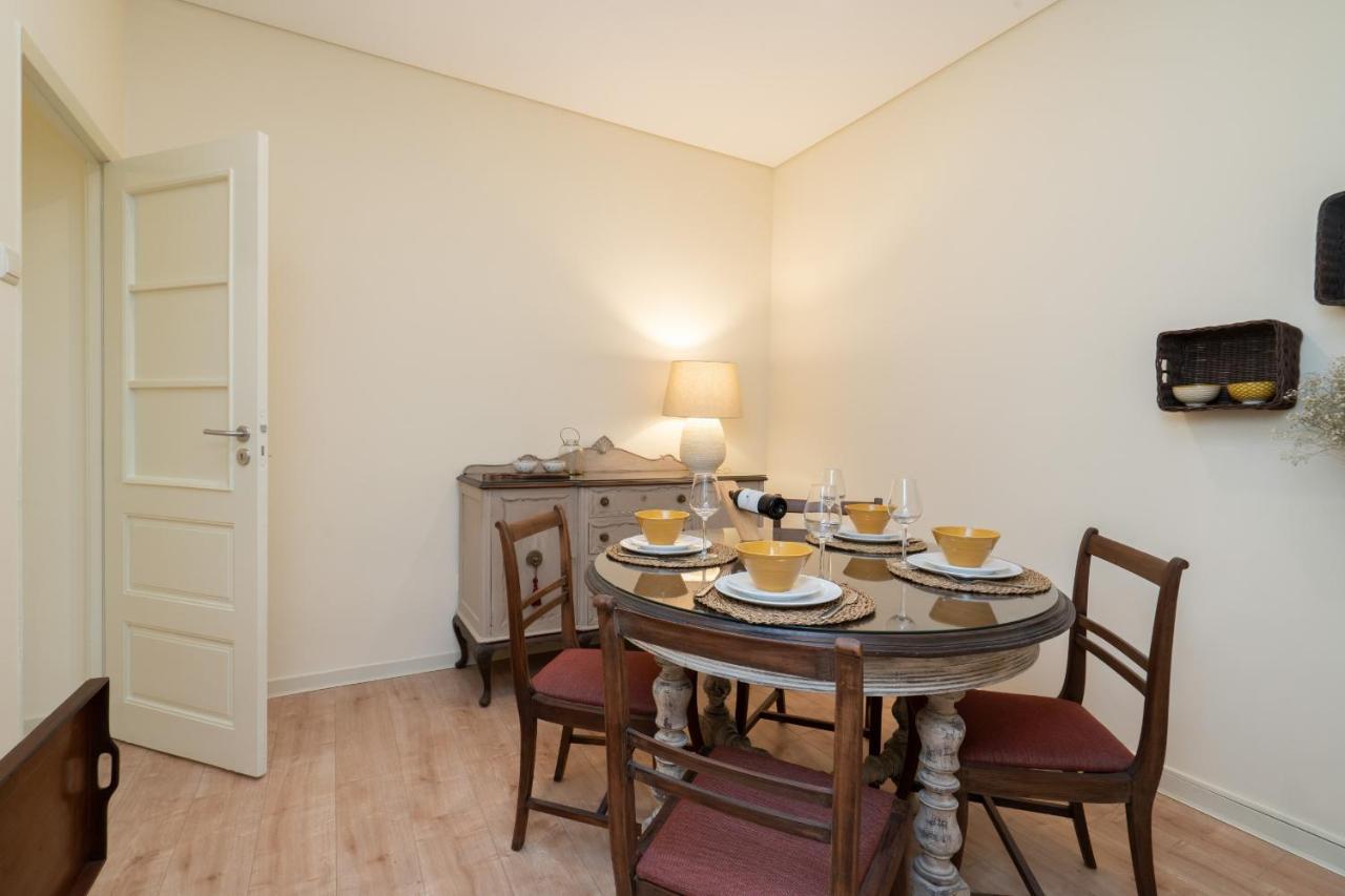 Gaya Avenue Flats - Elegant Contemporary Flats With Balcony *
