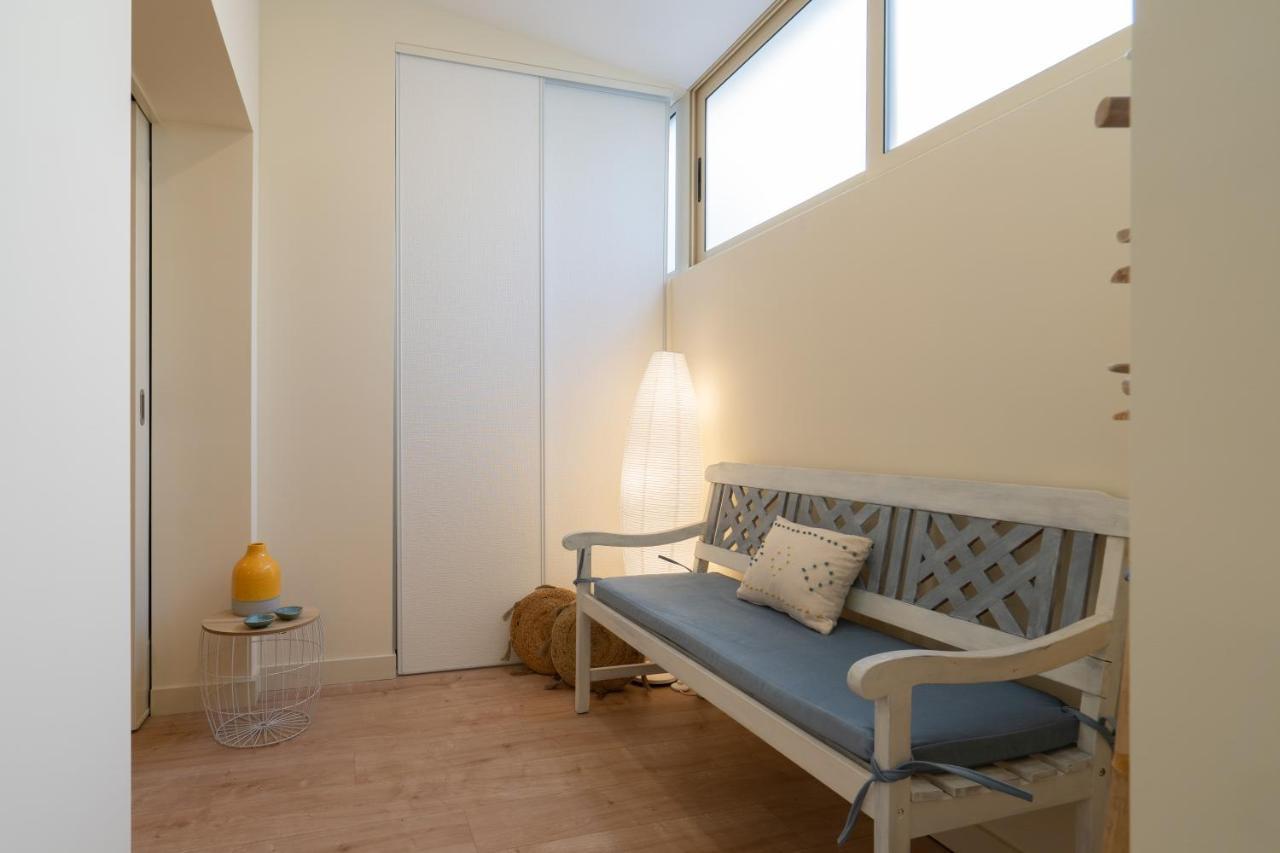 Gaya Avenue Flats - Elegant Contemporary Flats With Balcony *