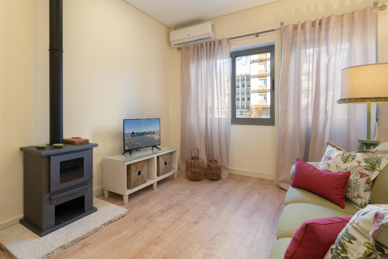 Gaya Avenue Flats - Elegant Contemporary Flats With Balcony