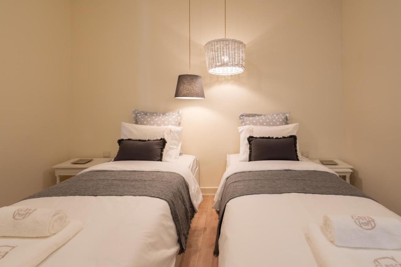 Gaya Avenue Flats - Elegant Contemporary Flats With Balcony *